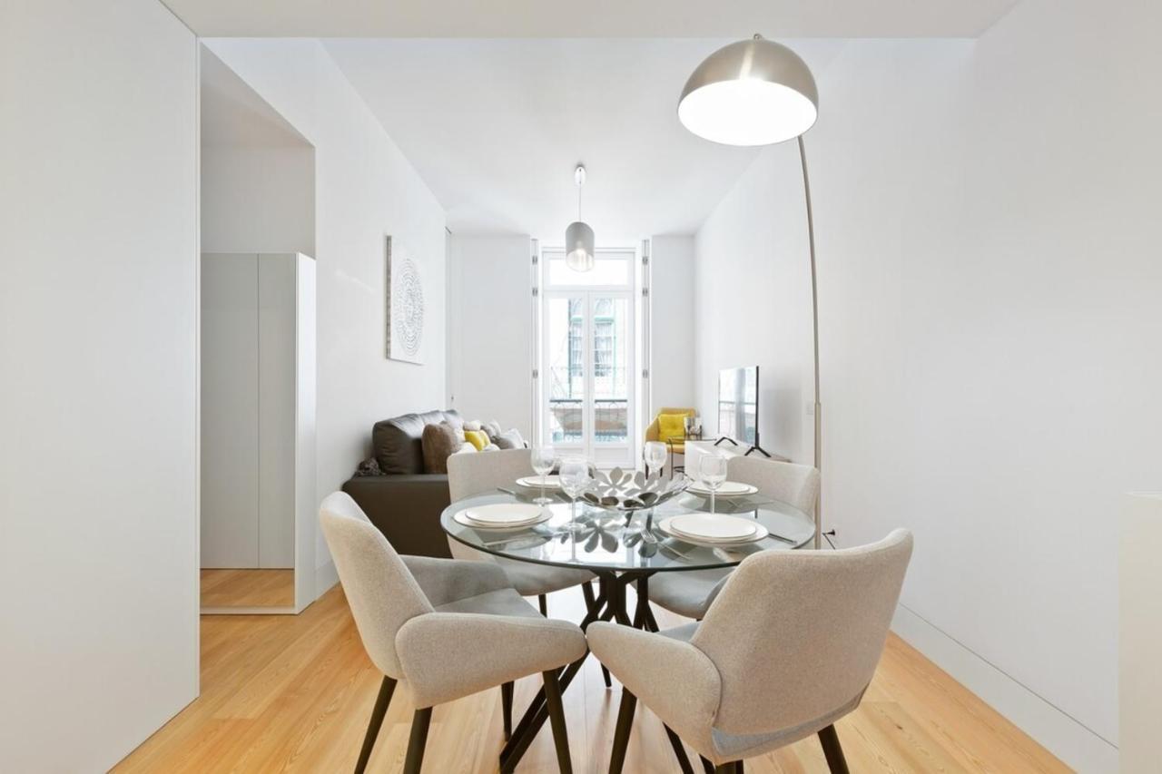Spacious 1 Bedroom Near Baixa Lejlighed